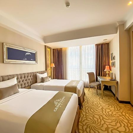 Grand Keisha Yogyakarta Hotel Kejayan Kültér fotó